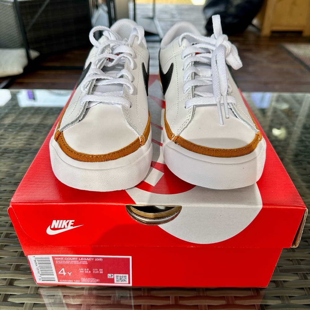 Nike Sneakers